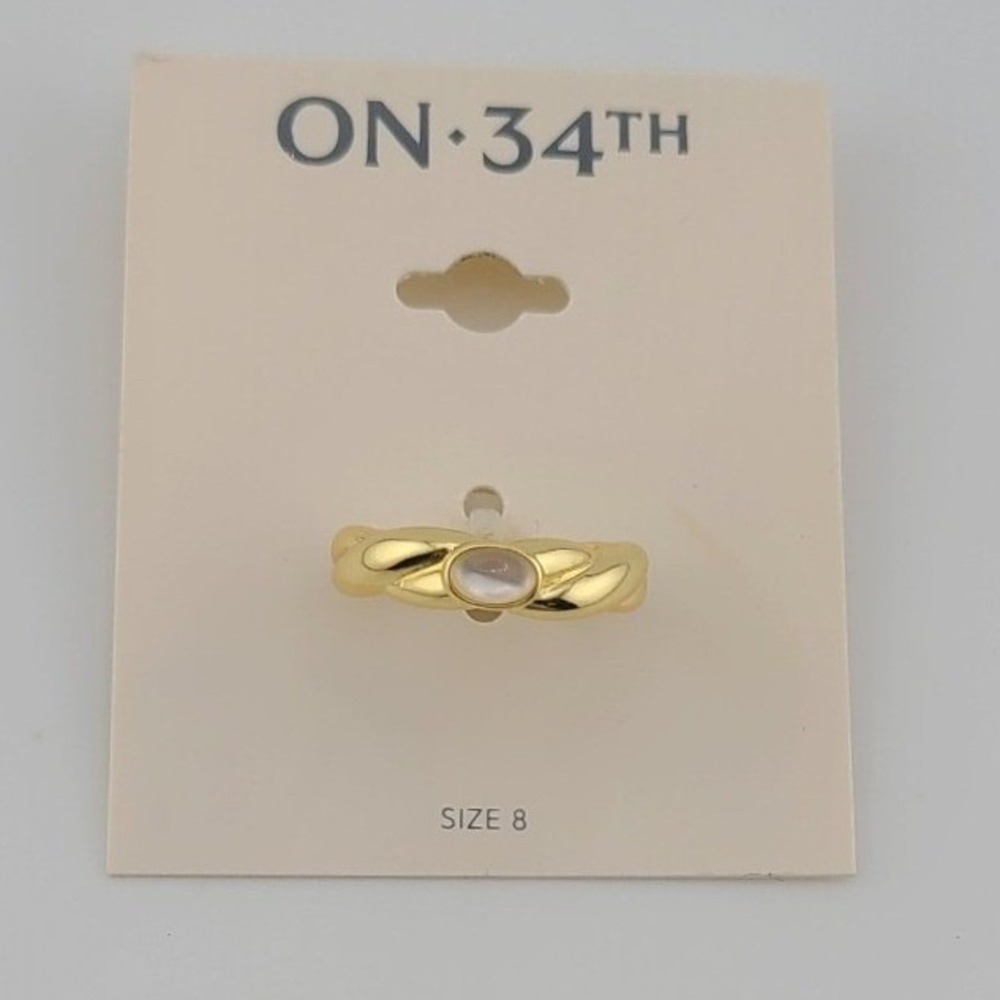 ON 34th Gold Tone Mother of Pearl Twisted Signet Ring Size 6/7/8 NEW